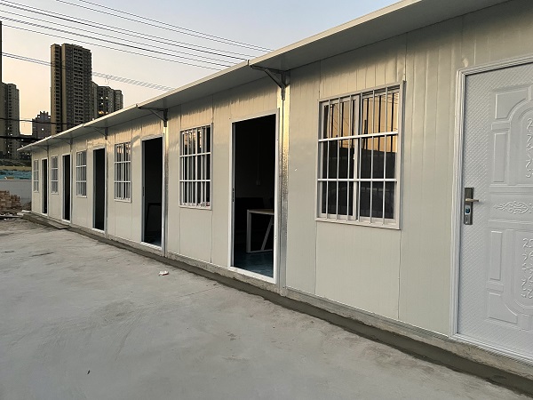 我司在咸陽(yáng)活動(dòng)房施工完成