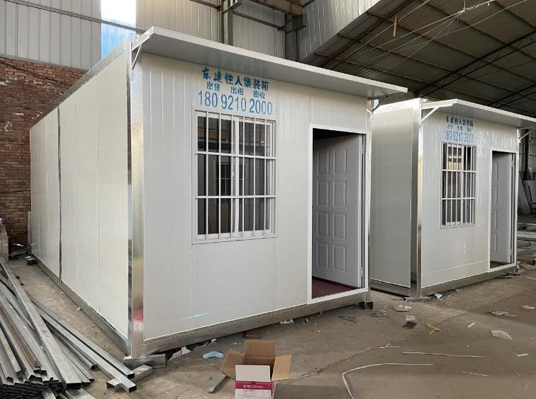 西安集裝箱廁所定制一套需要花費多少錢呢?