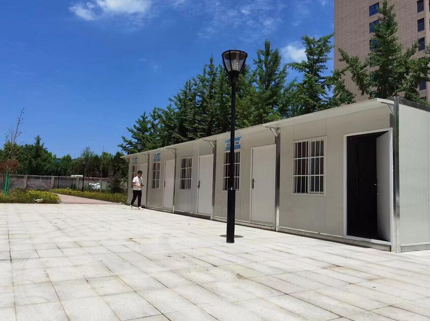 住人集裝箱房十分鐘卸完